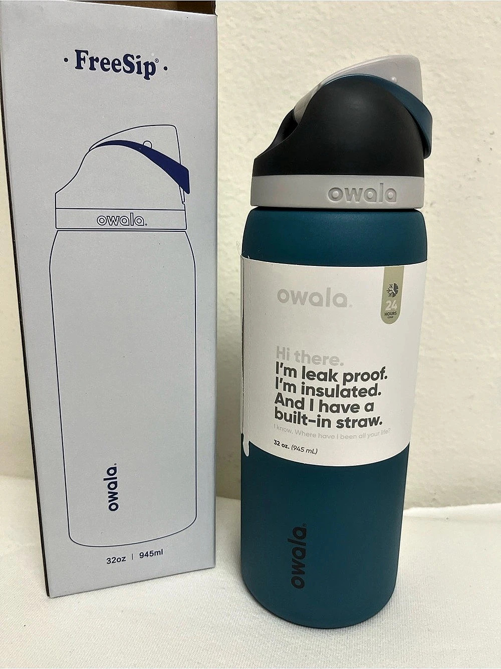 Owala FreeSip Water Bottle in Blue NWT